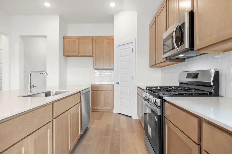 102 Malibu, Hutto, TX 78634 - #3