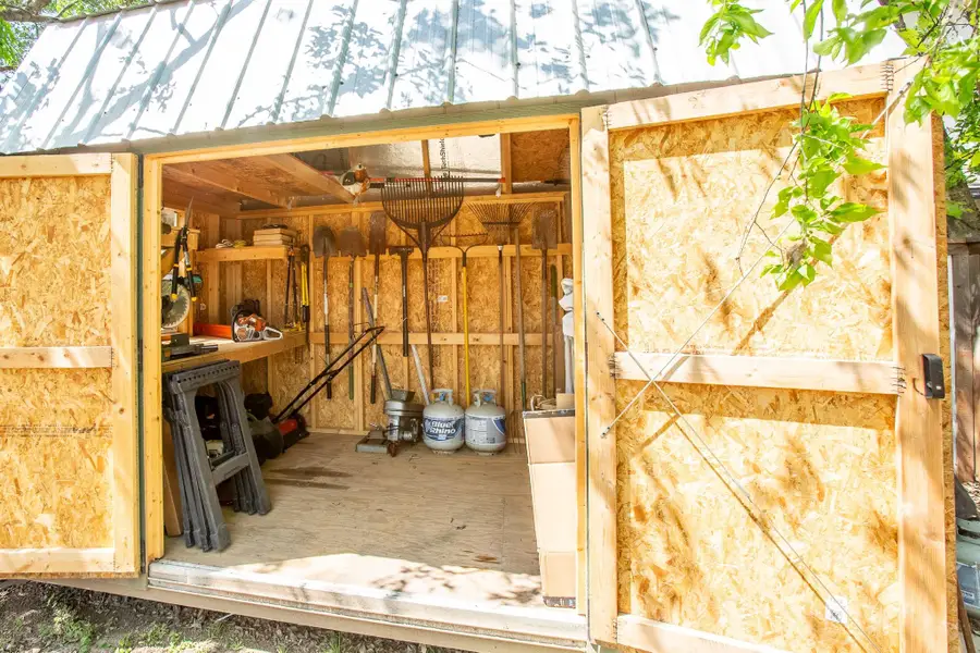 914 Bret Ln, Austin, TX 78721 - #3