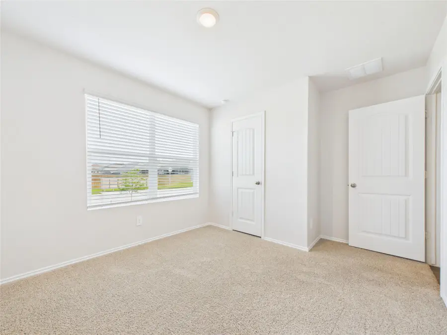 1012 Betsy Dr Dr, Seguin, TX 78155 - #3