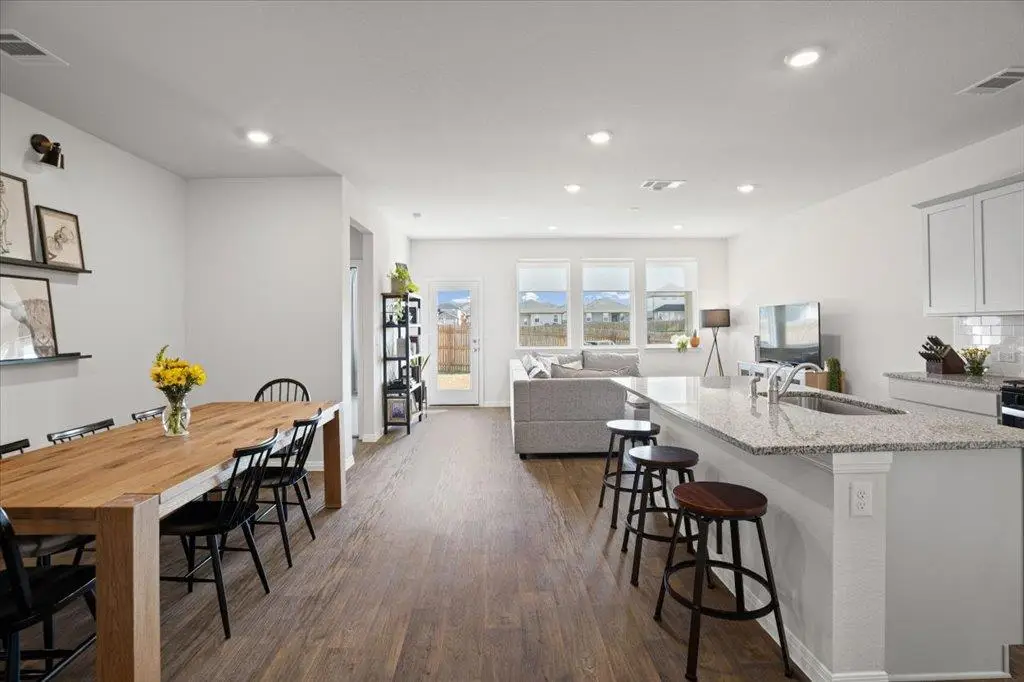 209 Connor Ln, Georgetown, TX 78626 - #1