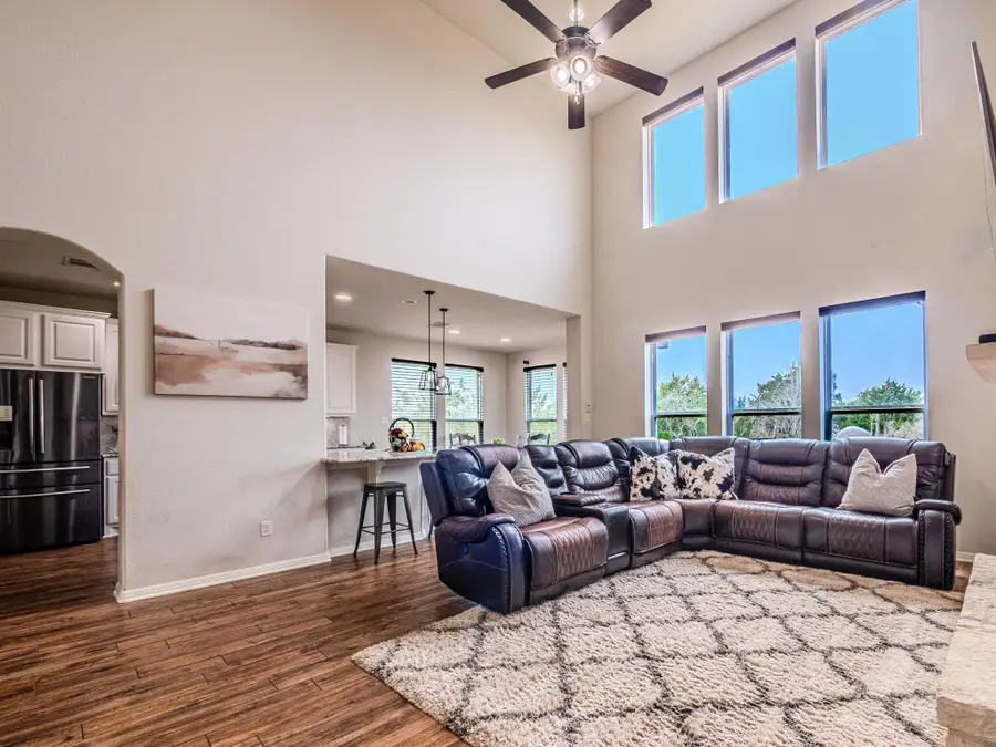 117 Arbor Point Dr, Elgin, TX 78621 - #2