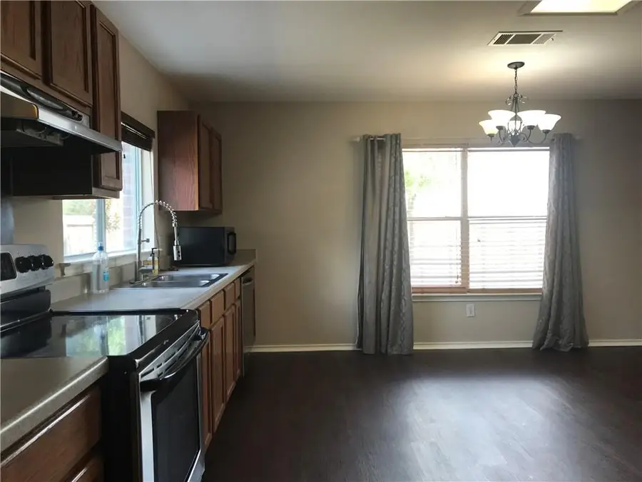 1713 Candlelight Dr, Leander, TX 78641 - #3