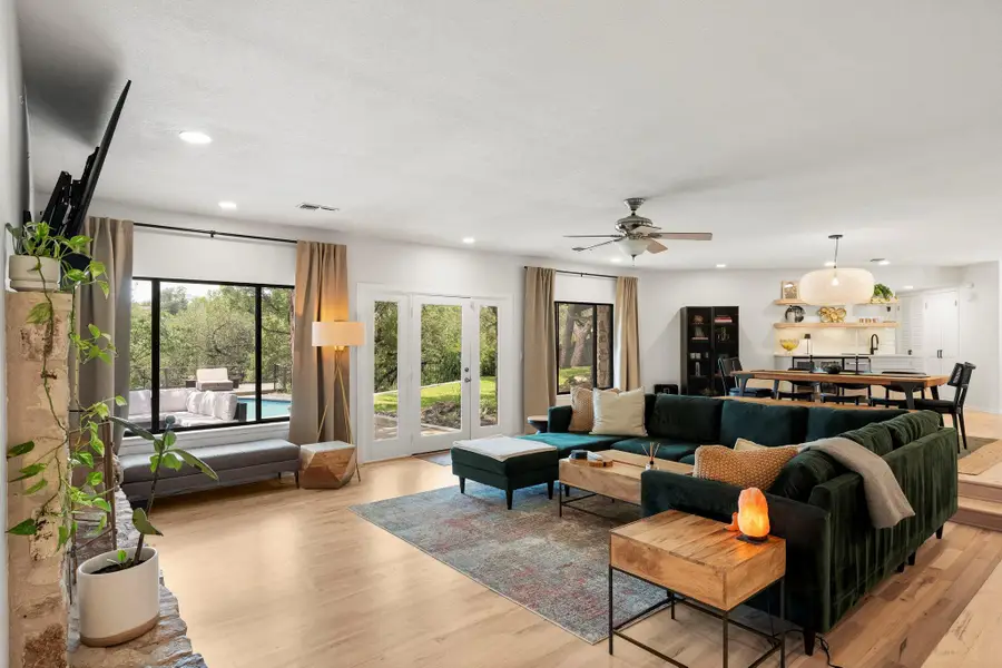 3902 Knollwood Dr #A, Austin, TX 78731 - #2