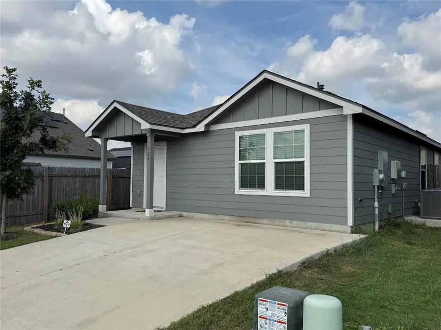129 Tufted Duck Path, Uhland, TX 78640 - #2