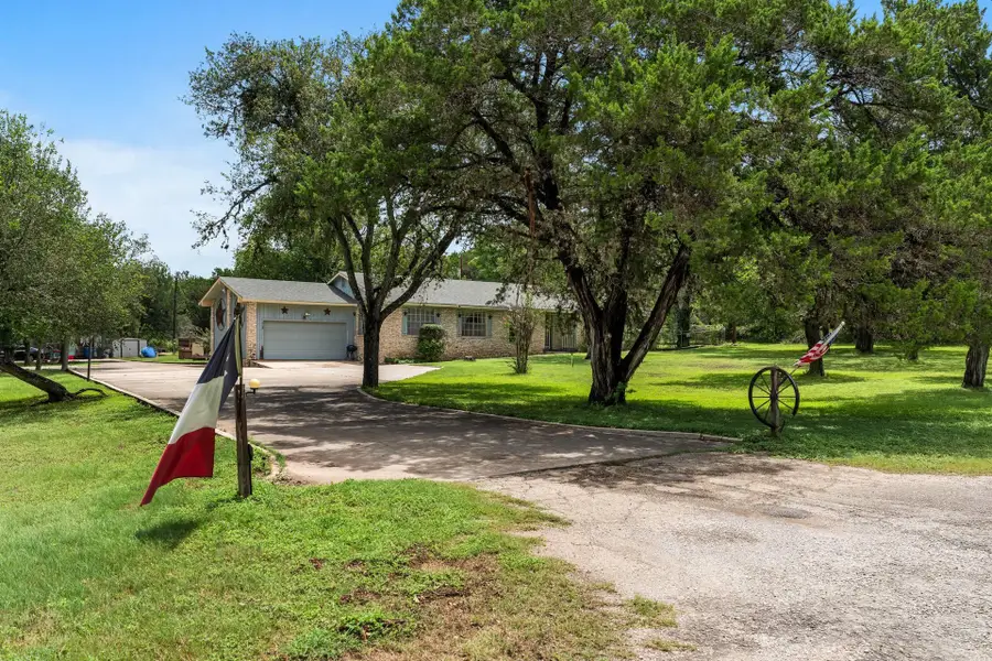 651 High Low Dr, New Braunfels, TX 78132 - #3