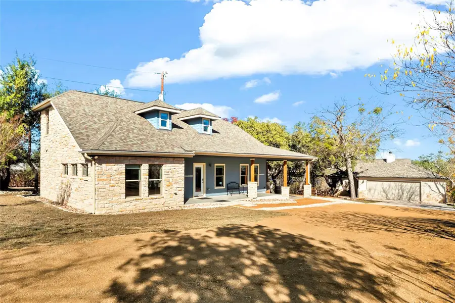 25400 Cove Dr, Spicewood, TX 78669 - Image #3