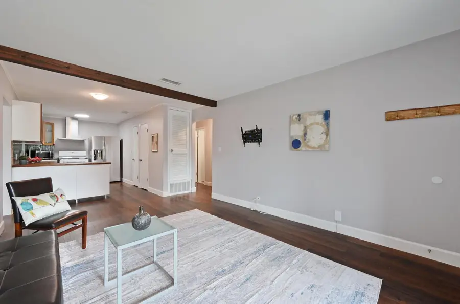 6302 Thurgood Ave, Austin, TX 78721 - Image #3