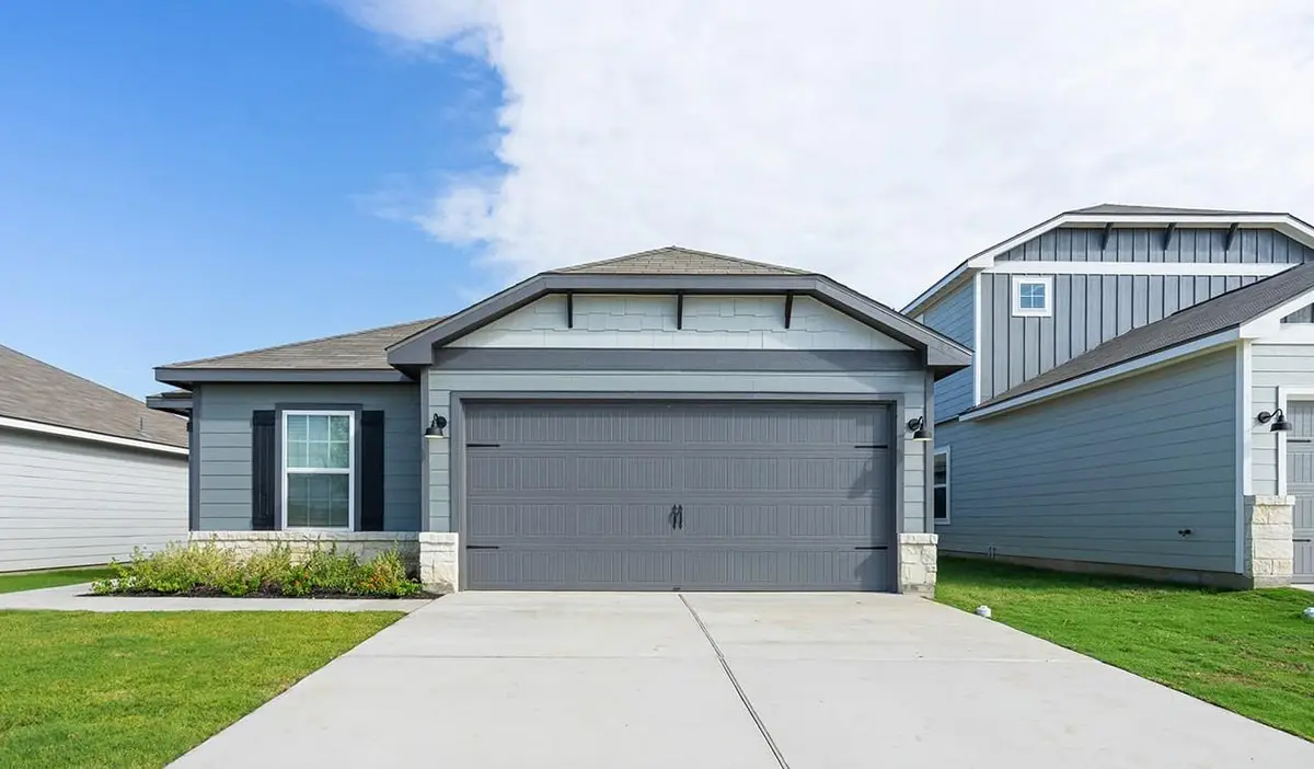 213 W Luna Blue Ln, Jarrell, TX 76537 - #1