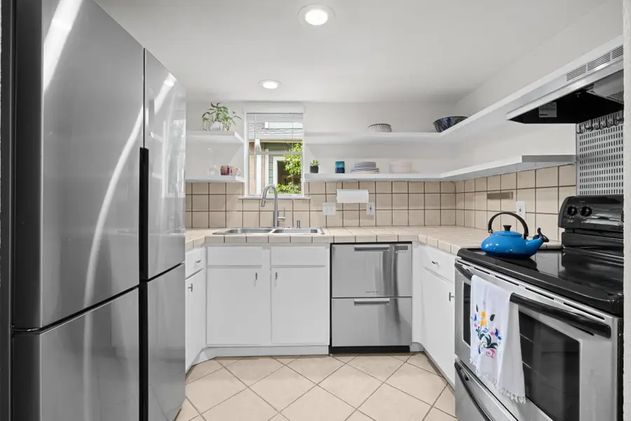 2104 Cullen Ave #202, Austin, TX 78757 - #3