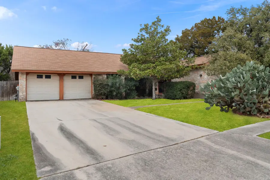 4503 Black Walnut Woods St, San Antonio, TX 78249 - Image #2