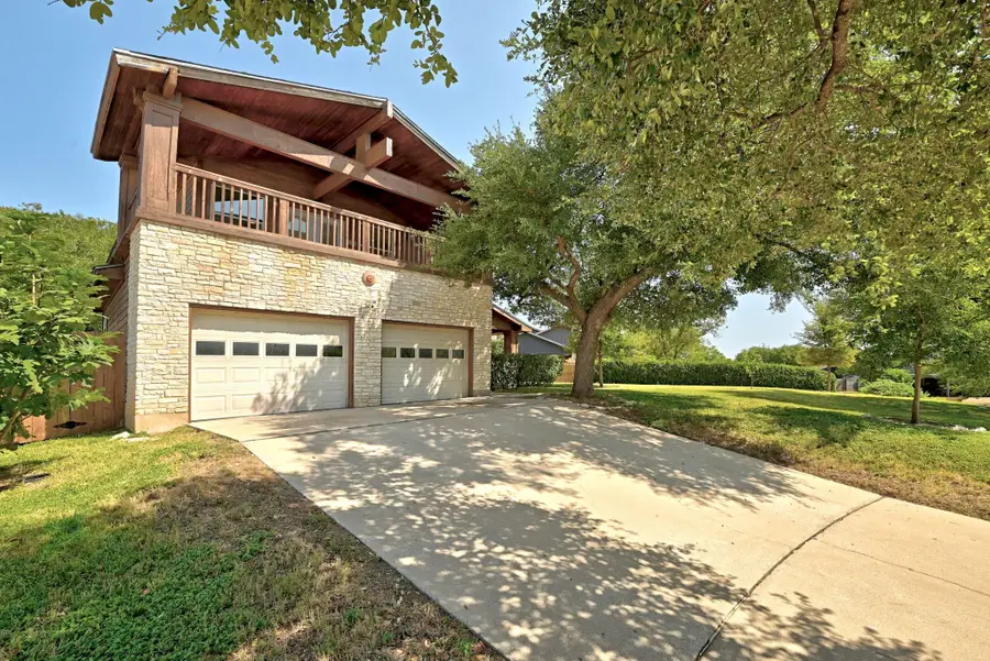1904 Cedar Ridge Dr, Austin, TX 78741 - Image #3