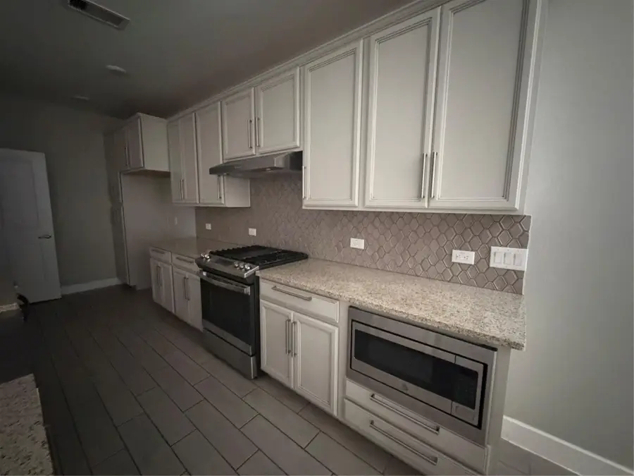 2411 Sunset Mist Ln, Conroe, TX 77304 - #3