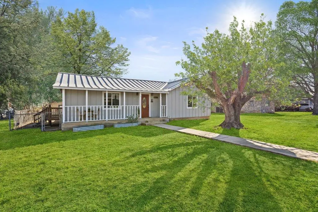 601 W Cypress, Johnson City, TX 78636 - #1