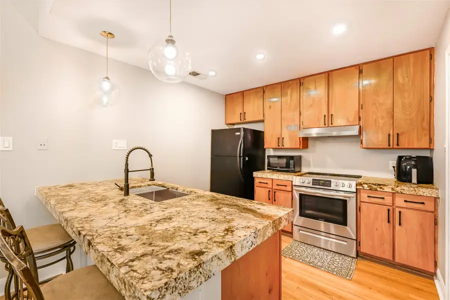 108 S Kaupo Dr #A & B, Bastrop, TX 78602 - #2