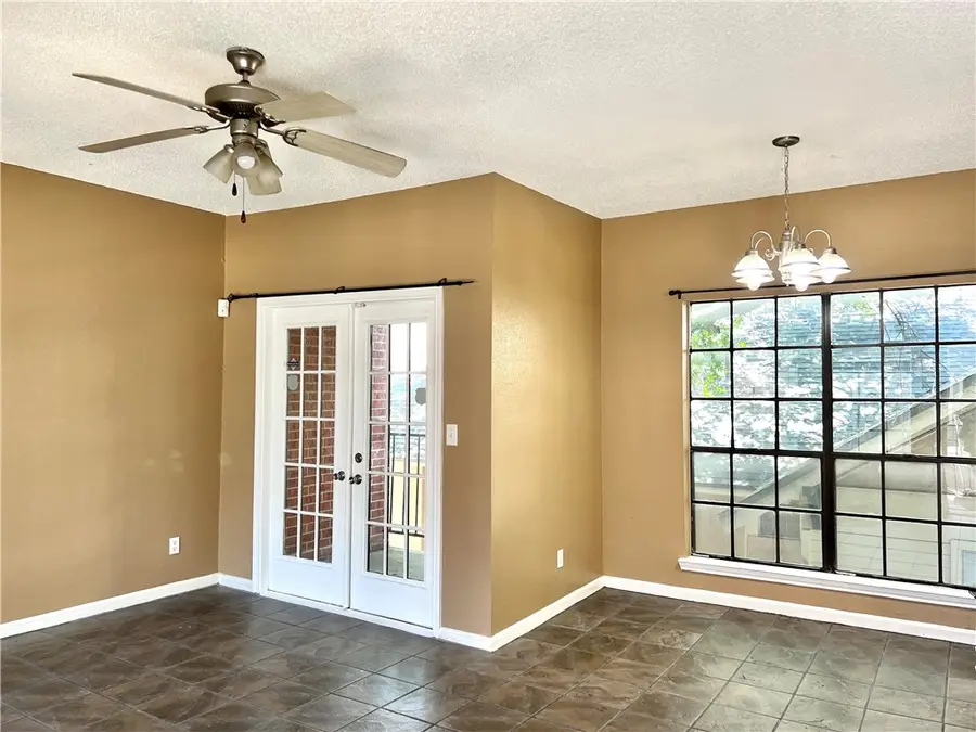 712 W 21st St #203, Austin, TX 78705 - #2