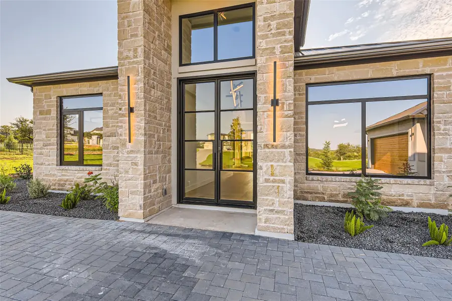 8701 Rollins Dr, Austin, TX 78738 - #3