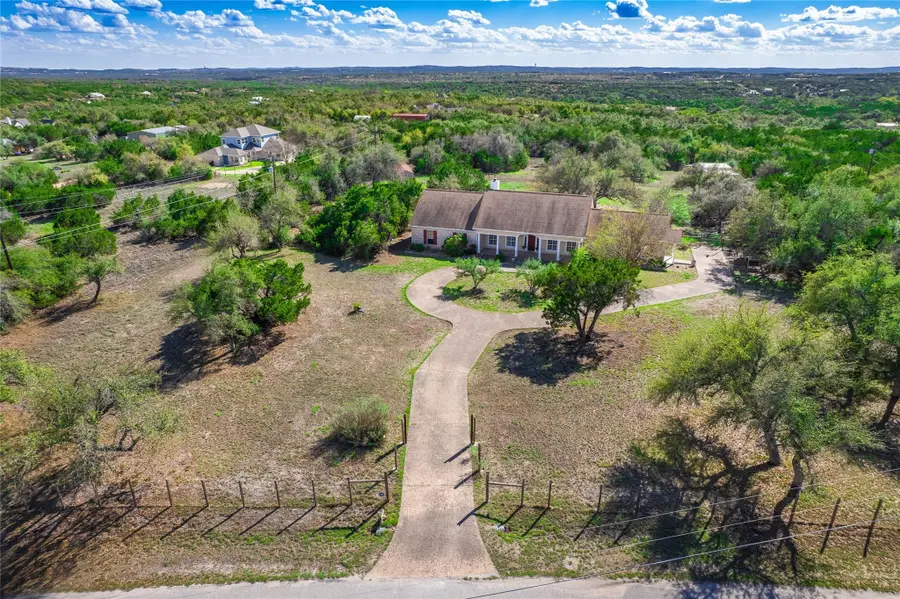 117 Vista Oaks Dr, Dripping Springs, TX 78620 - #2