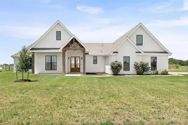 1060 Hackberry Rd, Salado, TX 76571