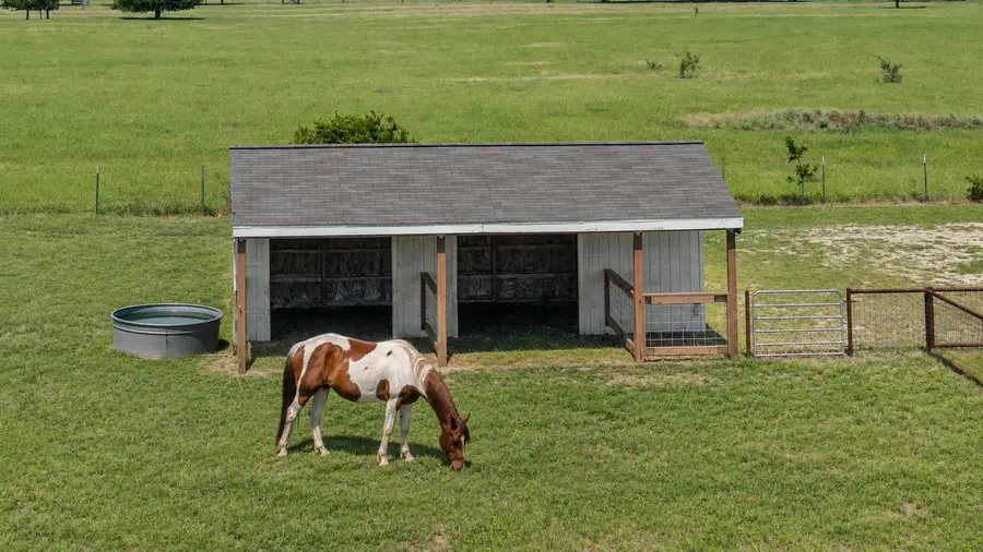 1060 Hackberry Rd, Salado, TX 76571 - #2