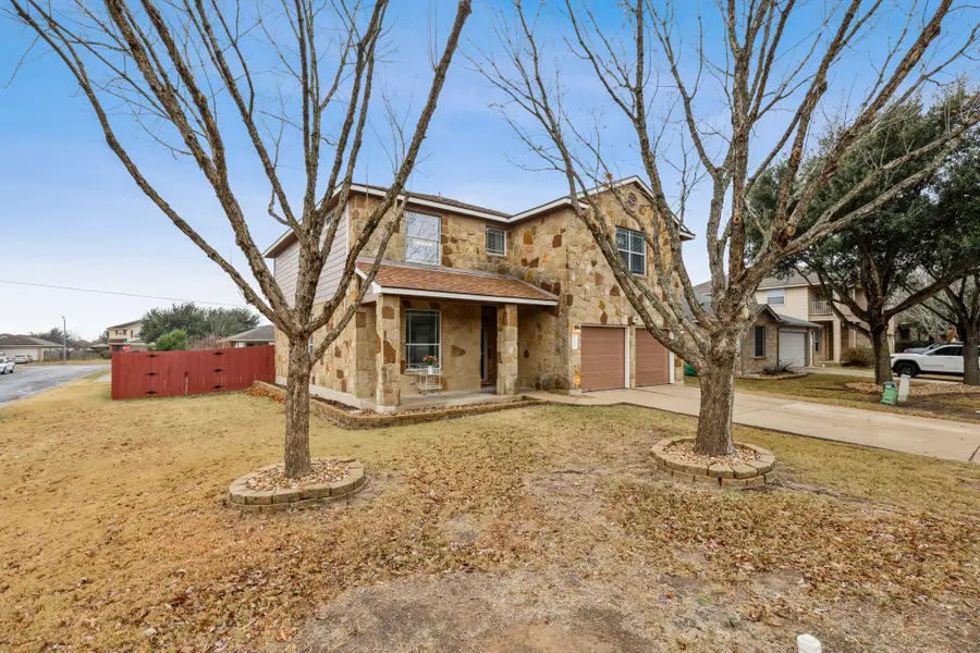 122 Mossy Rock Cv, Hutto, TX 78634 - Image #2