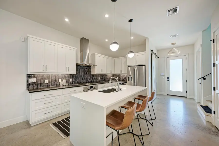 918 Cardinal Ln #A, Austin, TX 78704 - #3