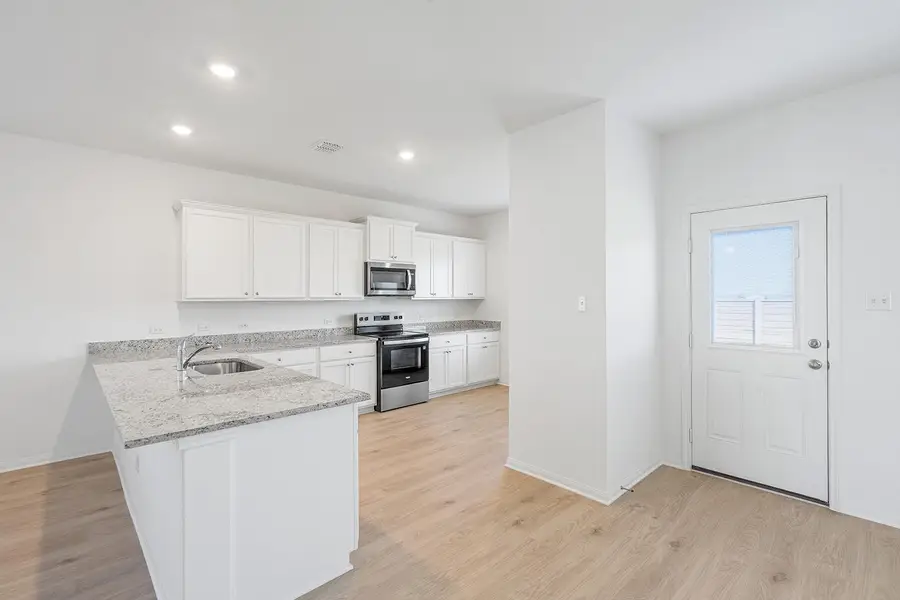 144 Wirepass Crst, Jarrell, TX 76537 - #3