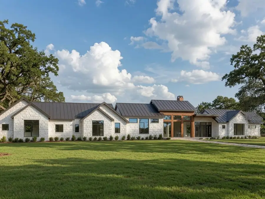 906 Moonlight Bay Dr, Spicewood, TX 78669 - #2
