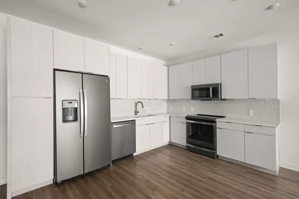 4802 S Congress Ave #213, Austin, TX 78745