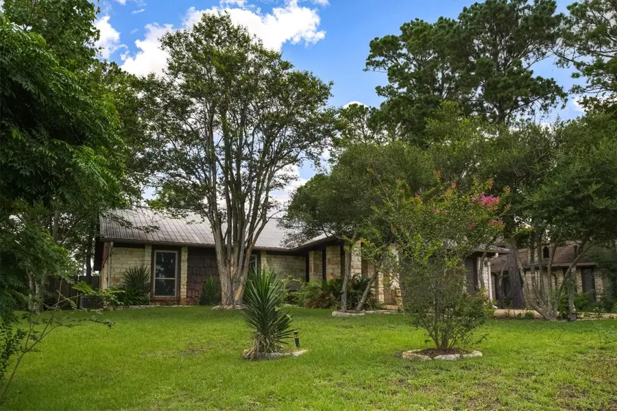 112 Mahalua Ln, Bastrop, TX 78602 - #2
