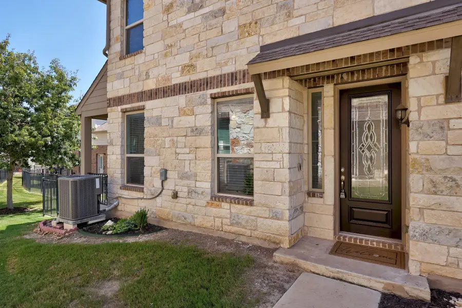 2105 Town Centre Dr #44, Round Rock, TX 78664 - #2