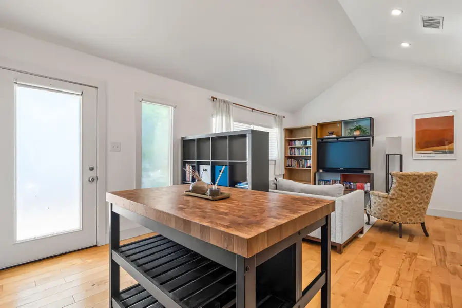 1307 E 52nd St #4, Austin, TX 78723 - #2