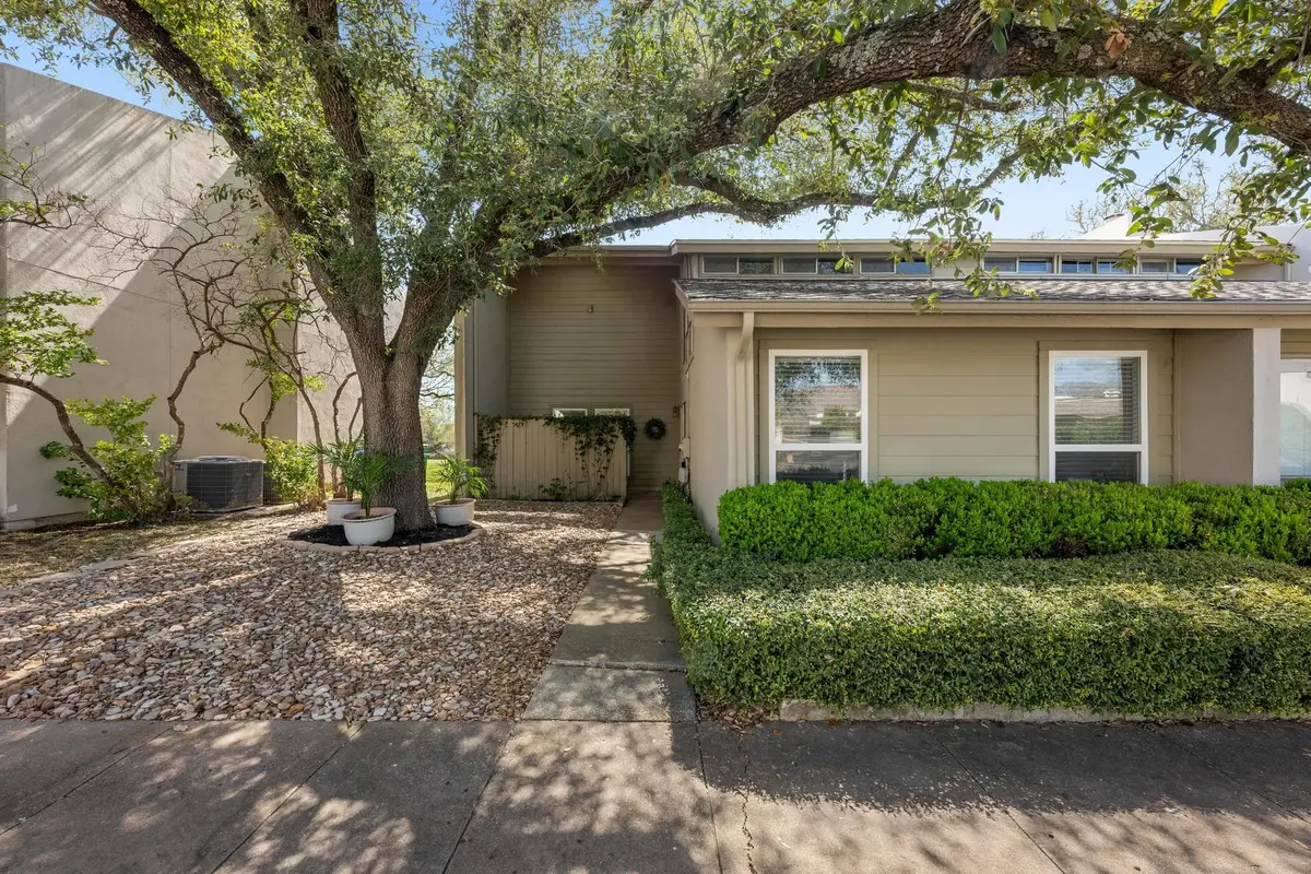 100 Lido Cir #B2, Lakeway, TX 78734 - #1