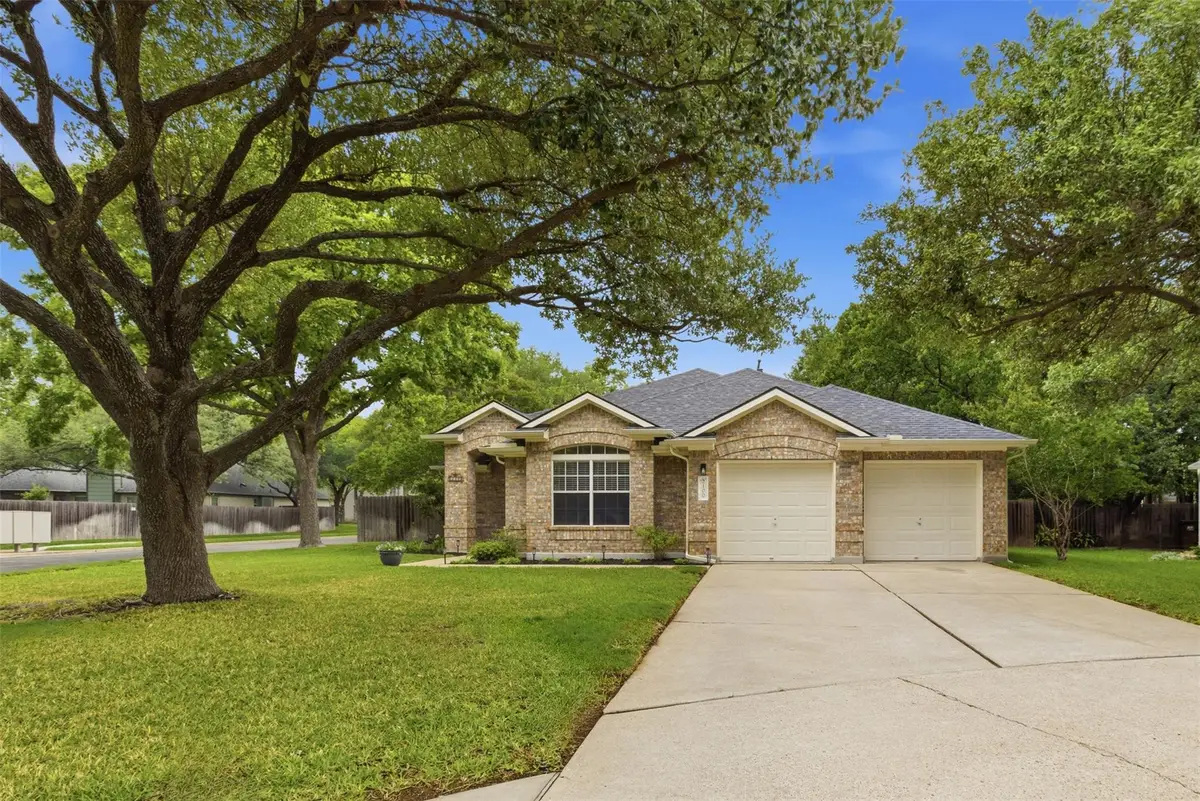 2100 Red Oak Cir, Round Rock, TX 78681 - #1