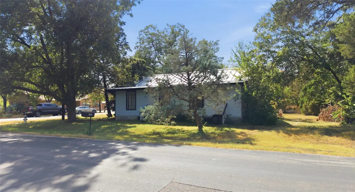 802 N Myrtle St, Georgetown, TX 78626 - #1