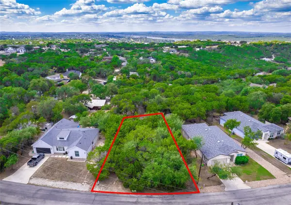 6206 La Mesa St, Lago Vista, TX 78645
