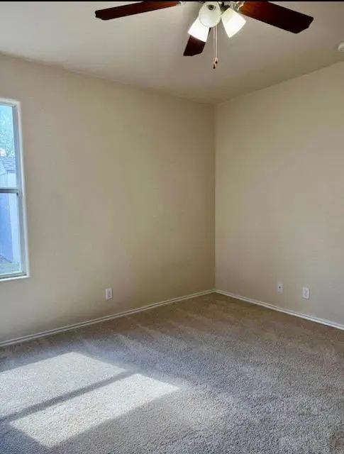 400 Blue Shale Dr, Jarrell, TX 76537 - #2