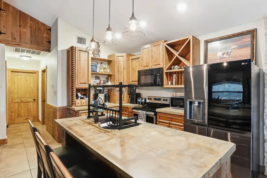 340 Rio Oak, Pipe Creek, TX 78063 - Image #2