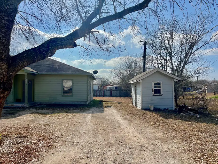 111 Mariah Dr, Kyle, TX 78640 - Image #3