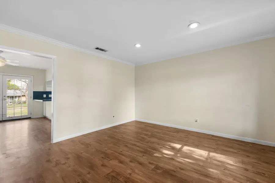 7010 Miranda Dr, Austin, TX 78752 - #3