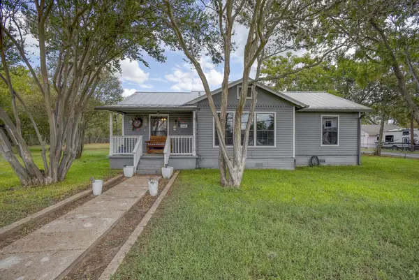 1401 Hill St, Bastrop, TX 78602