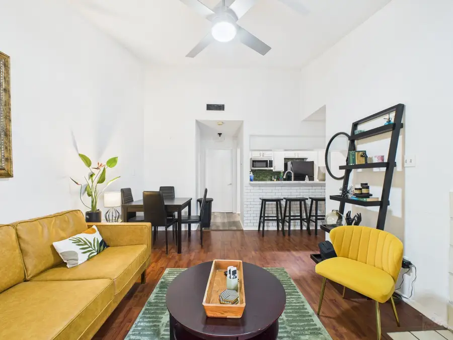 806 W 24th St #300, Austin, TX 78705 - #3