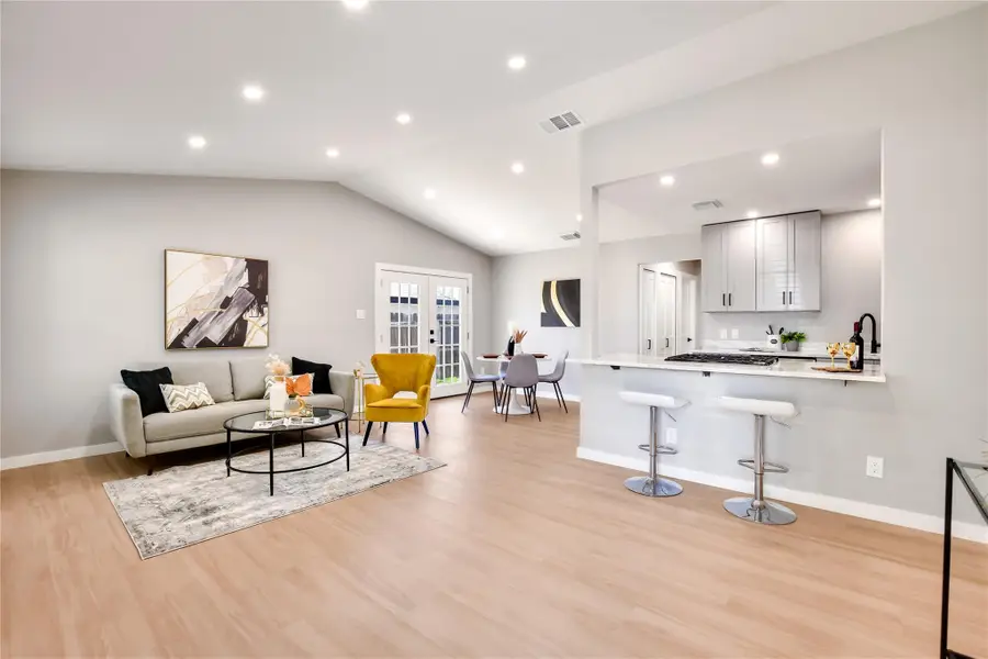 803 Kavanagh Dr, Austin, TX 78748 - #2