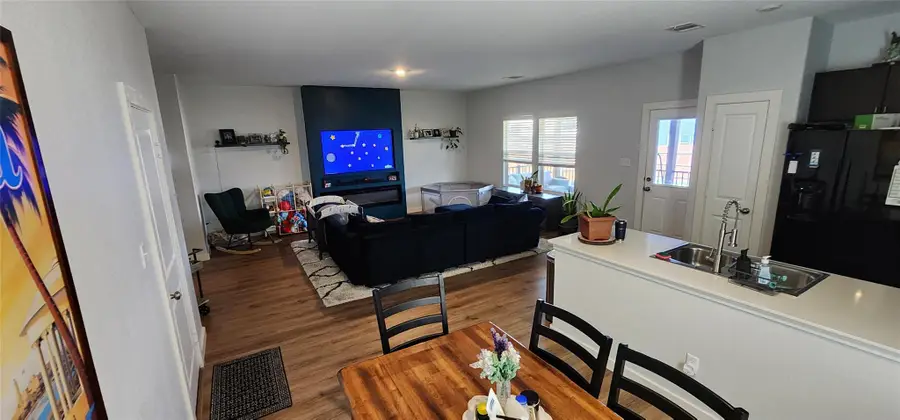 209 Standing Rock Ln Ln, Marble Falls, TX 78654 - #3