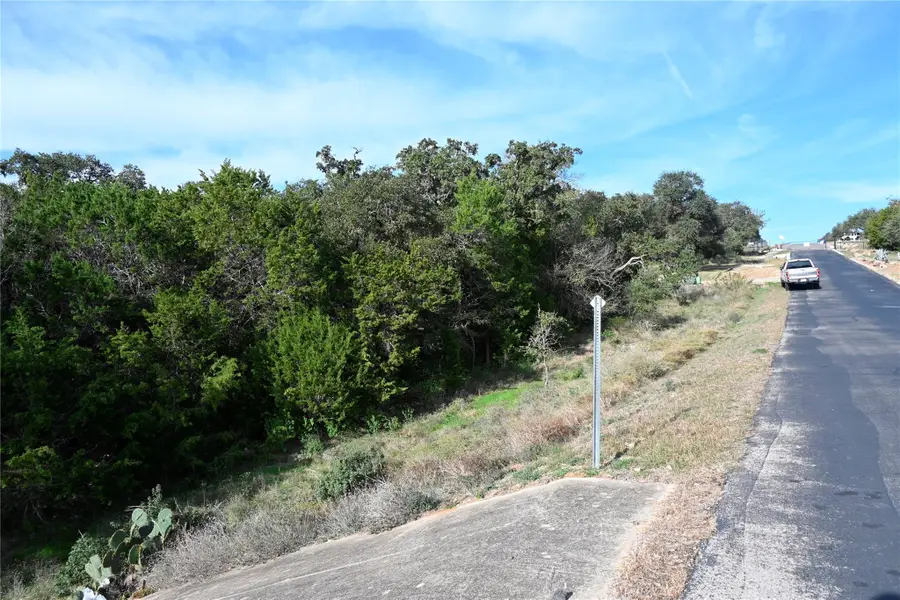 722 Cambridge Dr, New Braunfels, TX 78132 - Image #2