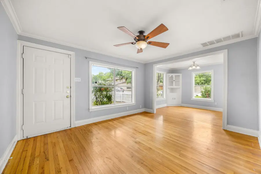 5513 Jim Hogg Ave, Austin, TX 78756 - Image #3