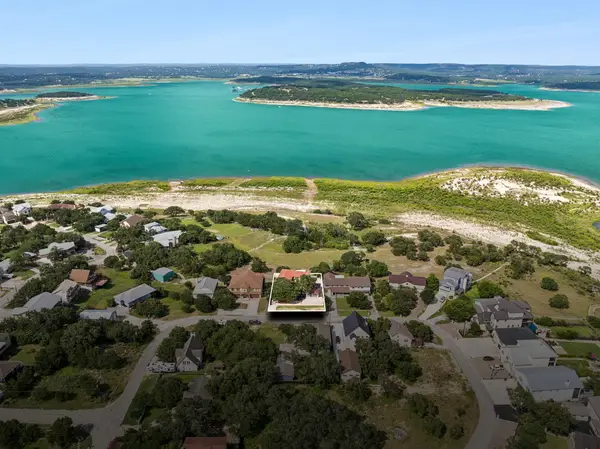 408 Edge Hill Dr, Canyon Lake, TX 78133