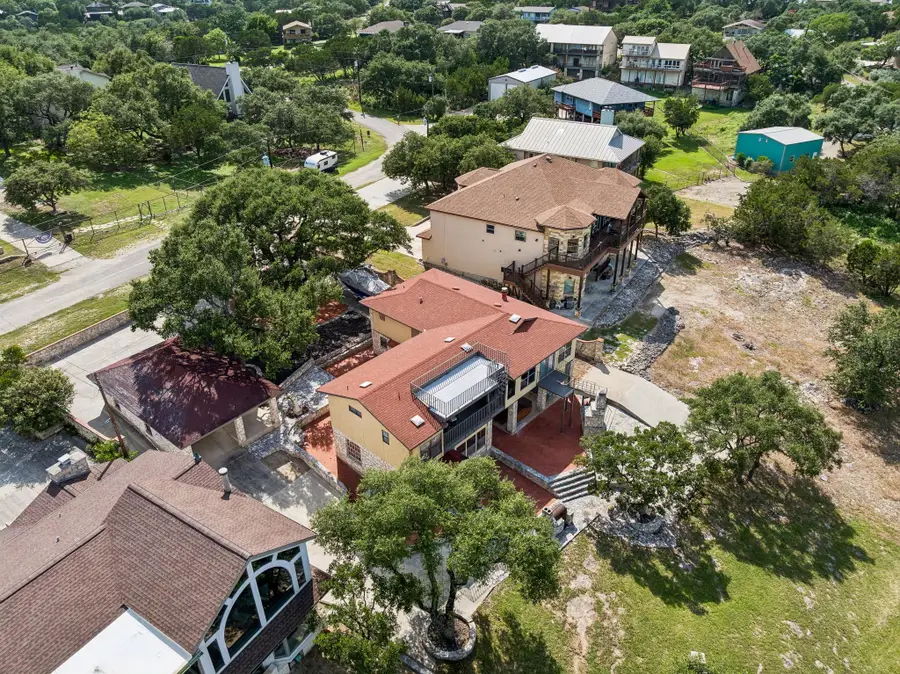 408 Edge Hill Dr, Canyon Lake, TX 78133 - #3