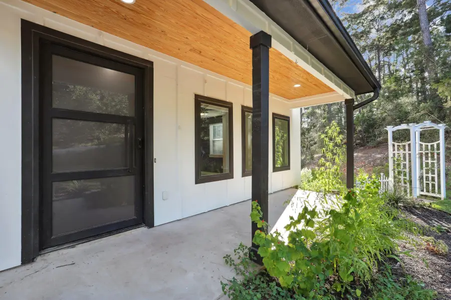 105 Mokolii Ct, Bastrop, TX 78602 - #3