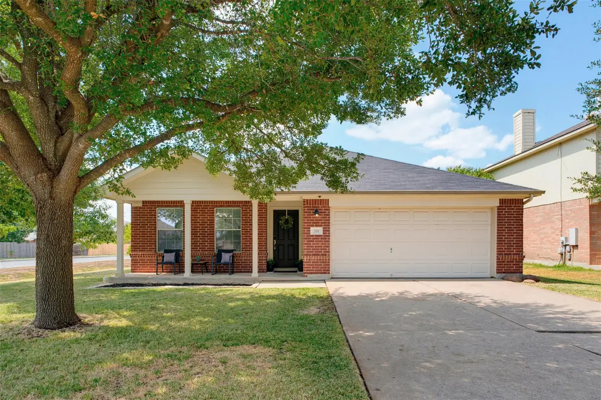 201 Hanstrom Dr, Hutto, TX 78634 - #1