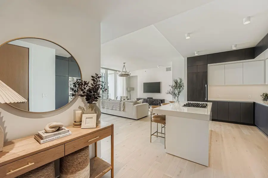 313 W 17th St #1404, Austin, TX 78701 - #3